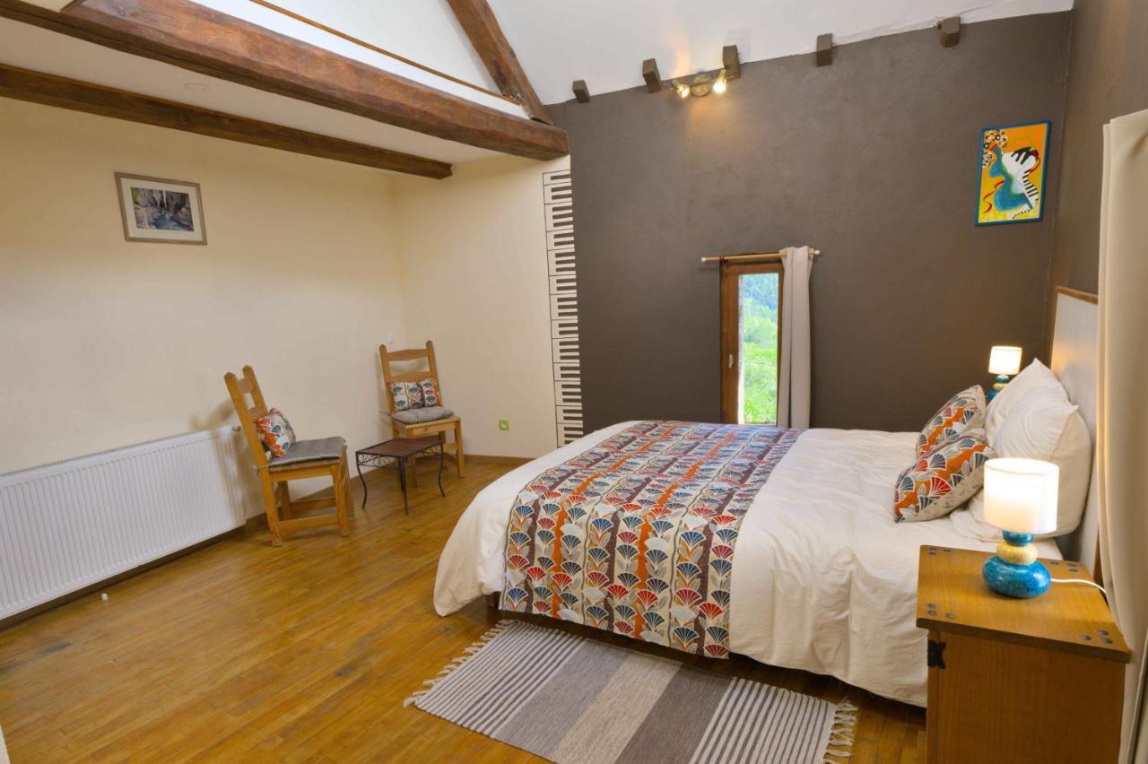 Au Diapason Chambres D'Hotes Montagne Auzet Екстер'єр фото